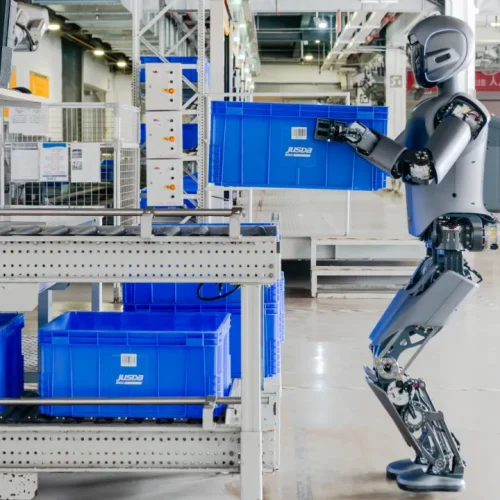 Robôs Humanoides Começam a Montar iPhones na China