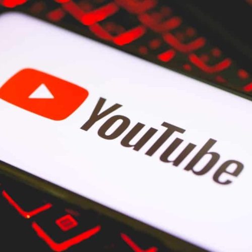 YouTube Expande IA para Criadores com Dublagem Automática, Detecção de Idade e Novas Ferramentas