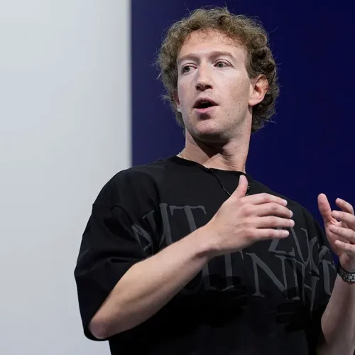 Zuckerberg Minimiza DeepSeek e Promete Investir Centenas de Bilhões em IA