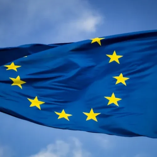 União Europeia Investe US$ 56 Milhões para Criar Alternativa Open-Source ao OpenAI
